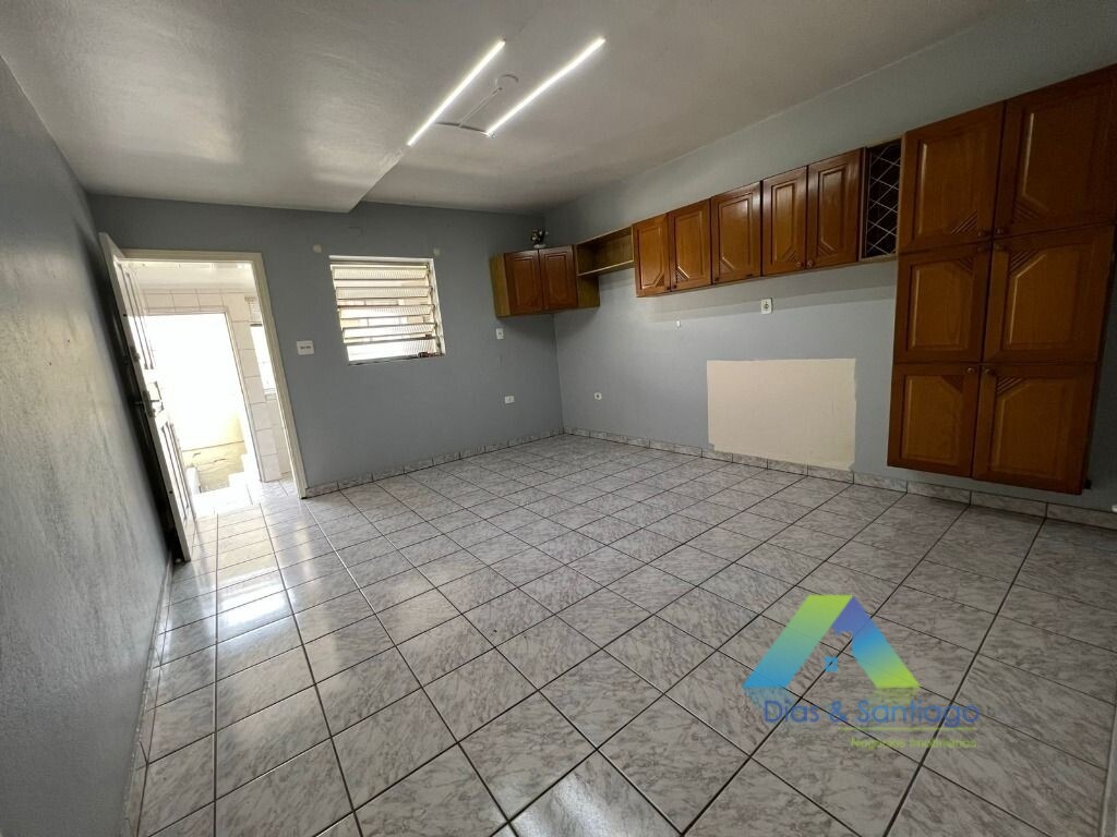 Sobrado à venda com 3 quartos, 160m² - Foto 3