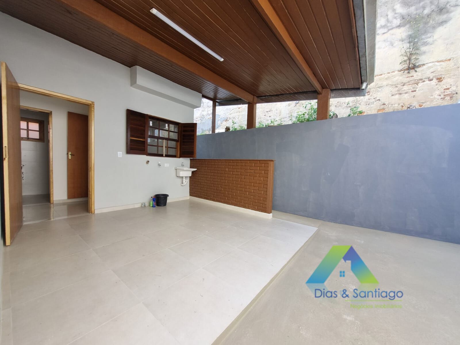 Casa à venda com 3 quartos, 62m² - Foto 11