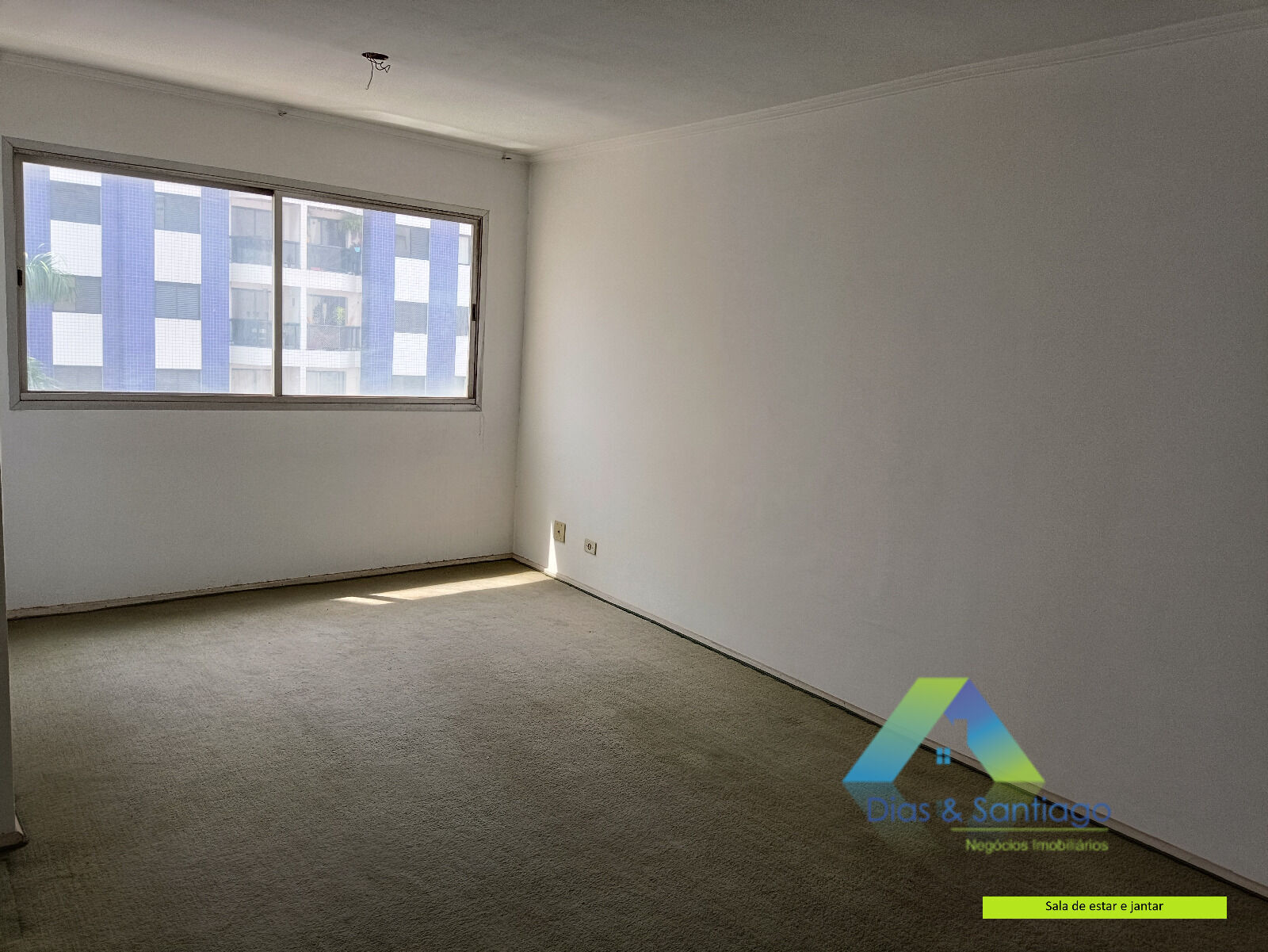 Apartamento à venda com 2 quartos, 74m² - Foto 1