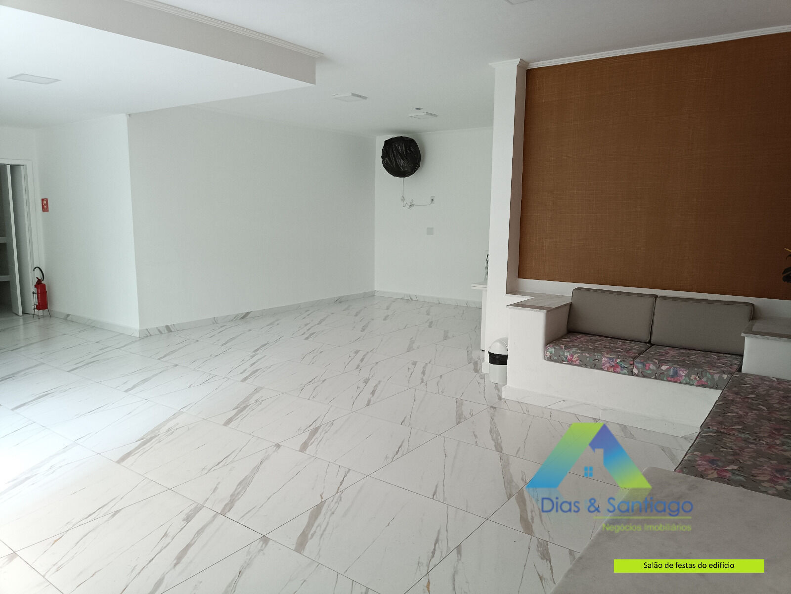 Apartamento à venda com 2 quartos, 74m² - Foto 5