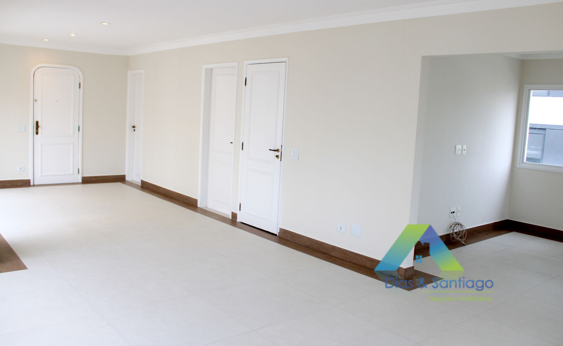 Cobertura à venda com 4 quartos, 200m² - Foto 4