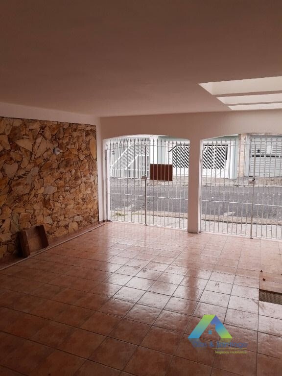 Casa à venda com 4 quartos, 260m² - Foto 35