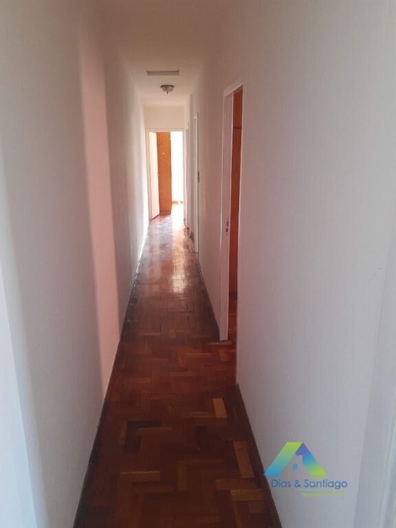 Casa à venda com 4 quartos, 260m² - Foto 15