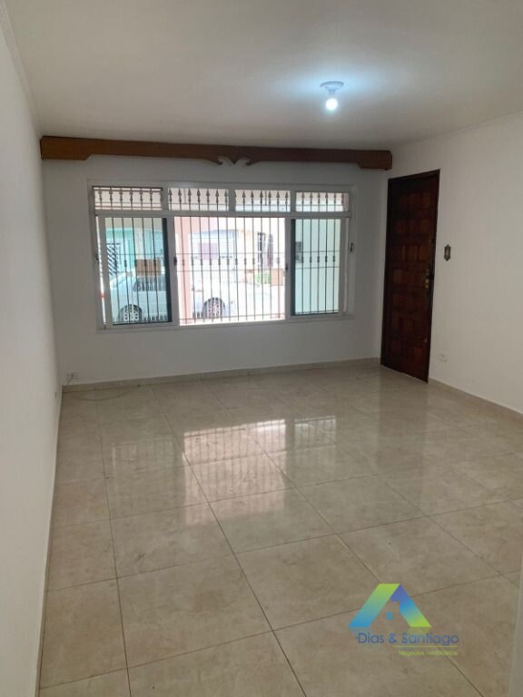 Casa à venda com 4 quartos, 260m² - Foto 2