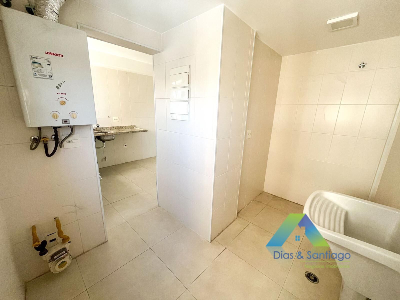 Apartamento à venda com 3 quartos, 128m² - Foto 4