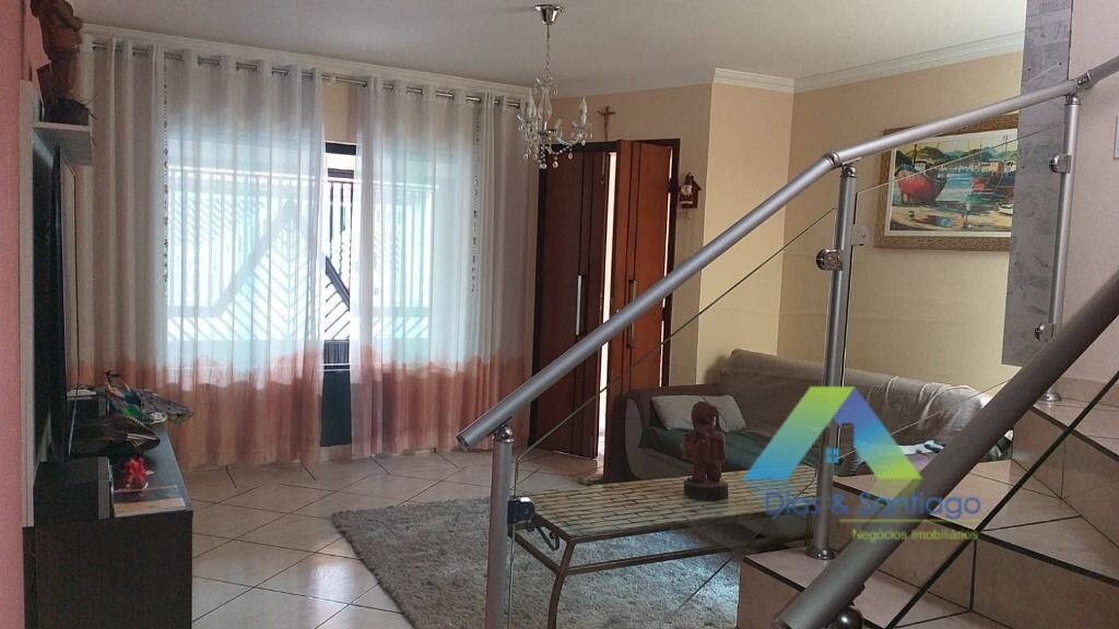 Sobrado à venda com 3 quartos, 175m² - Foto 1