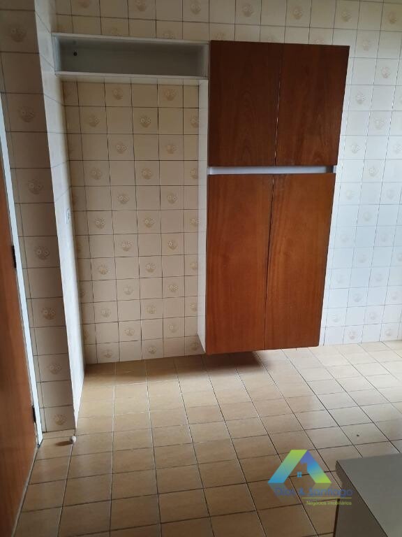 Apartamento à venda com 3 quartos, 80m² - Foto 11