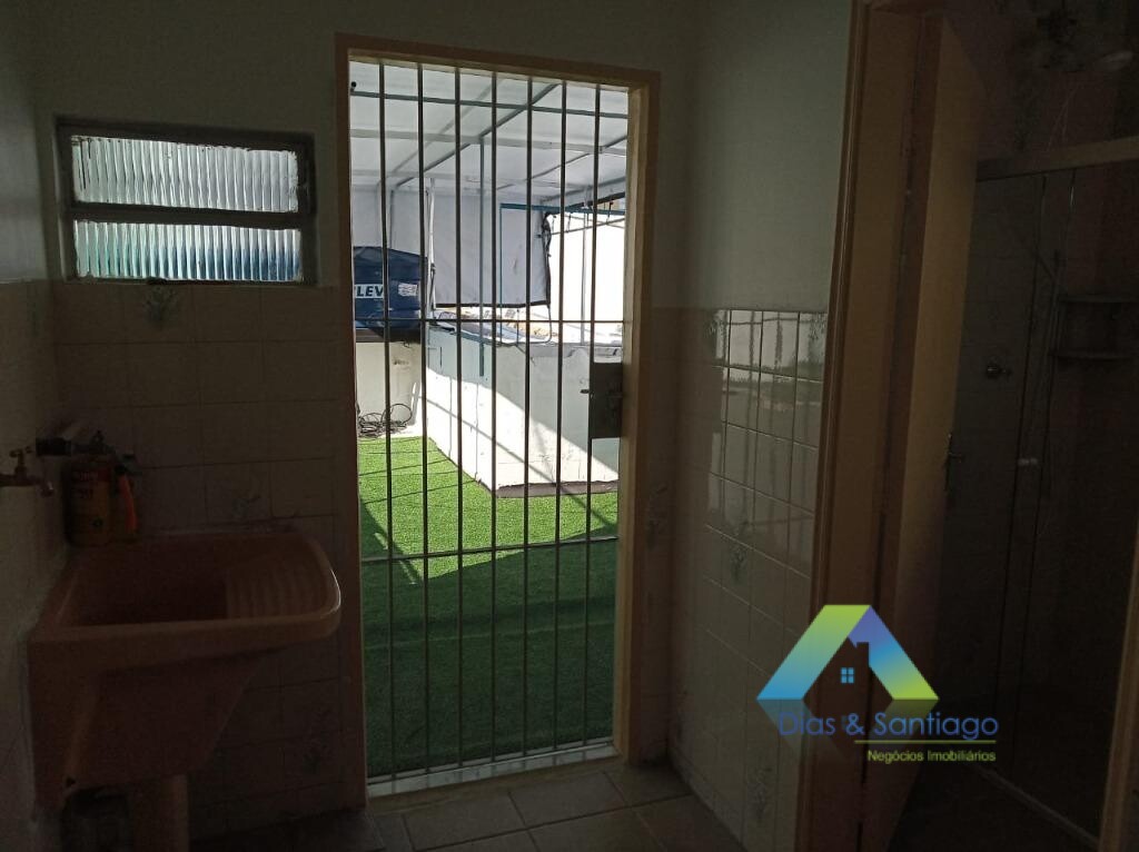 Sobrado à venda com 2 quartos, 250m² - Foto 15