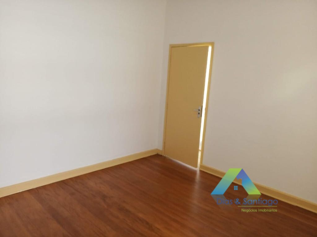 Sobrado à venda com 2 quartos, 250m² - Foto 13