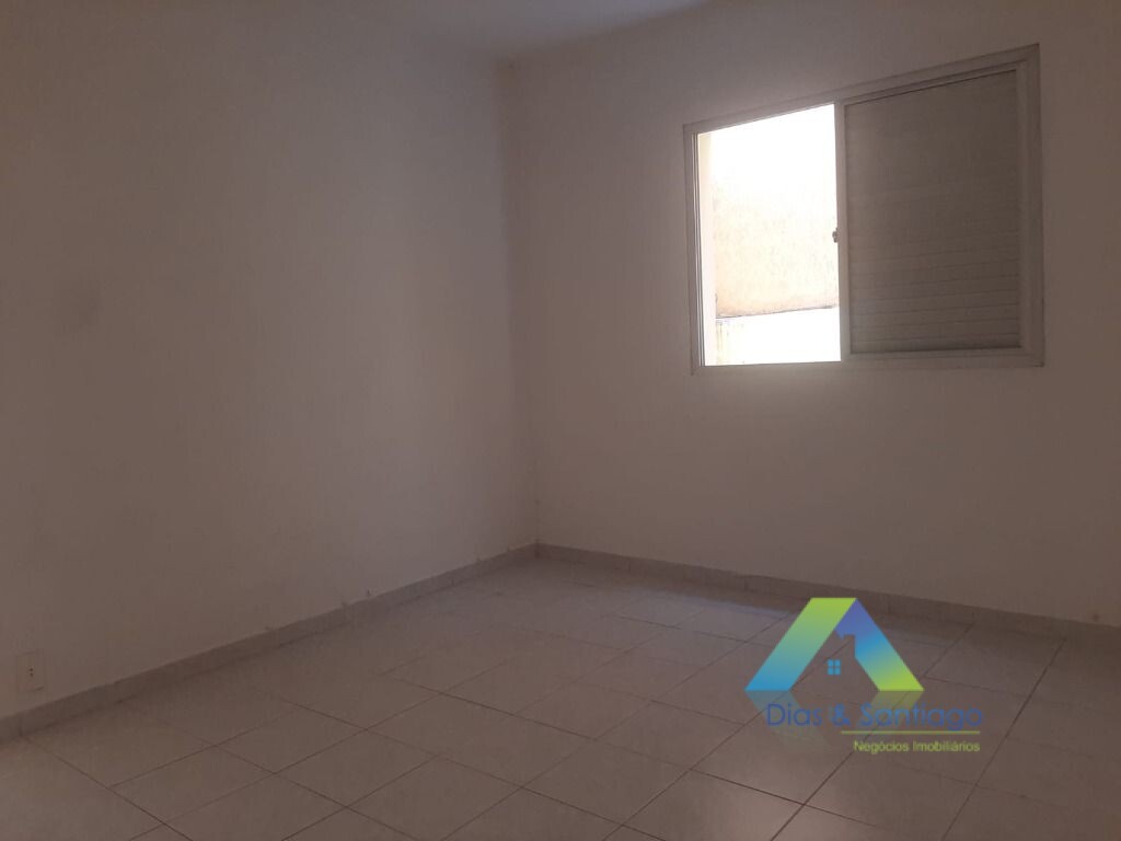 Casa para alugar com 1 quarto, 60m² - Foto 18