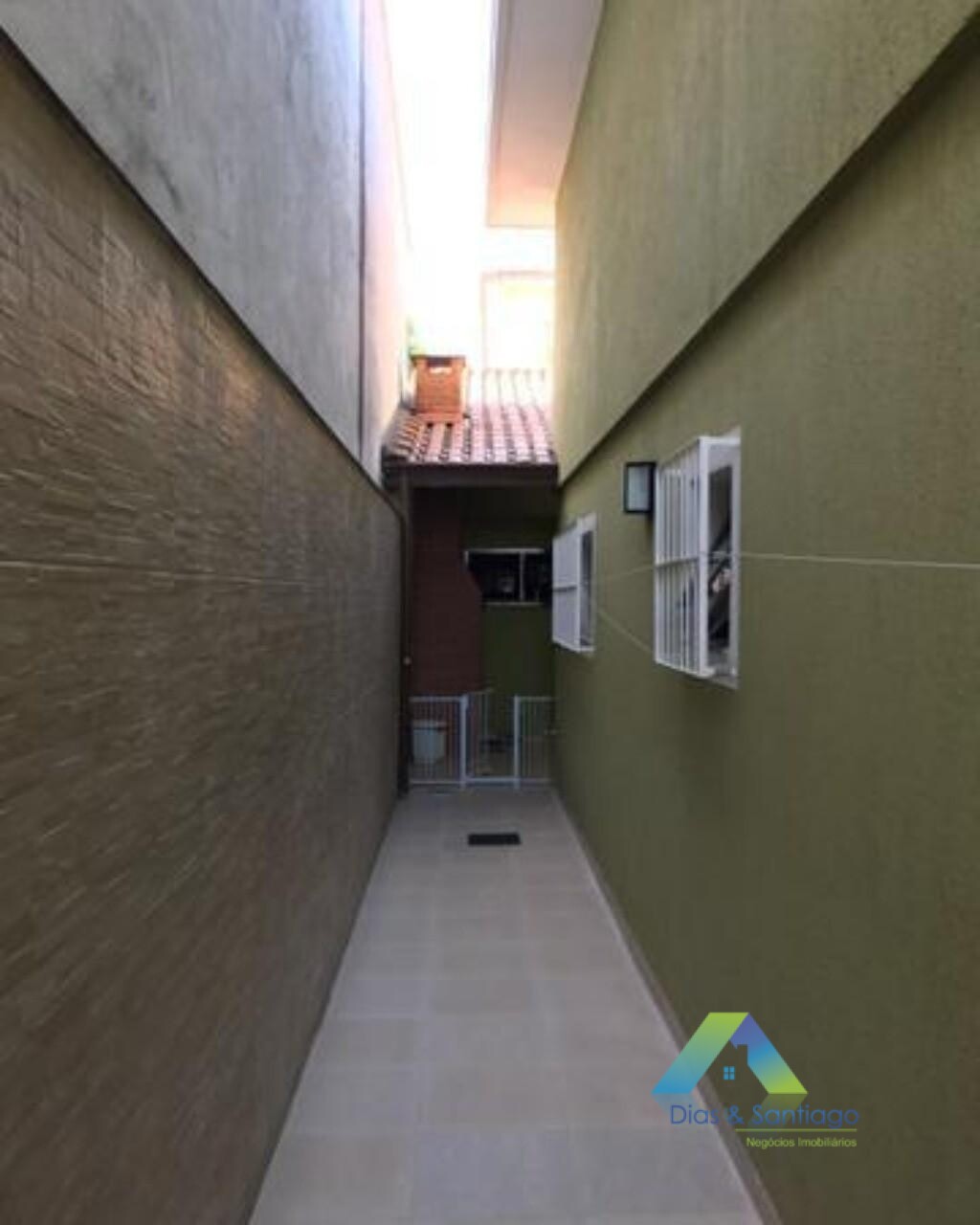 Sobrado à venda com 2 quartos, 128m² - Foto 12