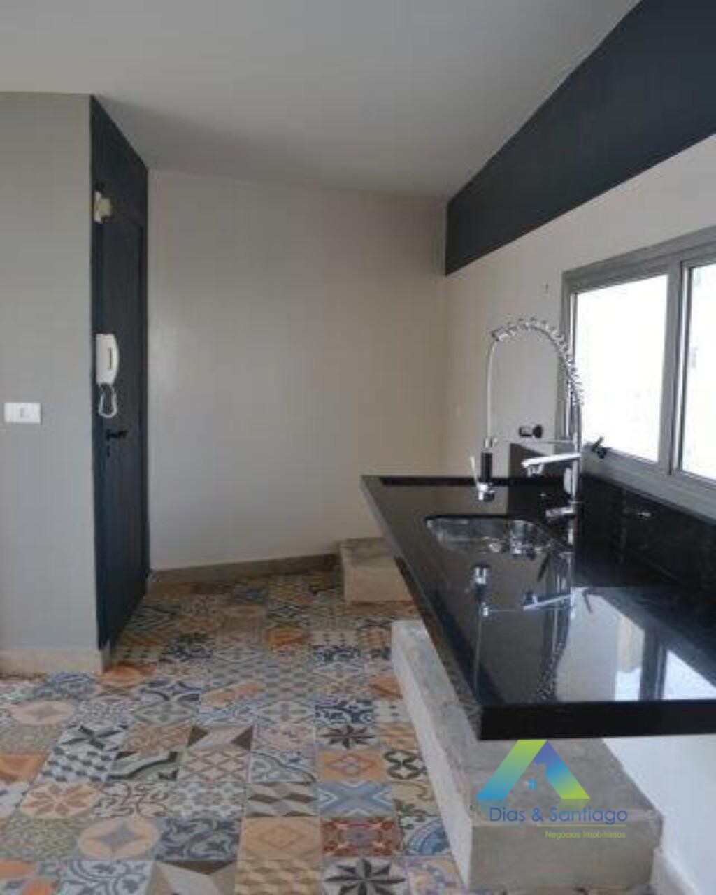 Apartamento à venda com 4 quartos, 200m² - Foto 6