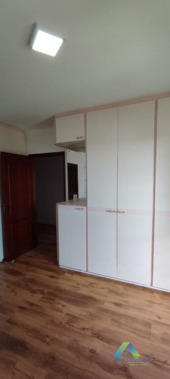 Apartamento à venda com 3 quartos, 137m² - Foto 17