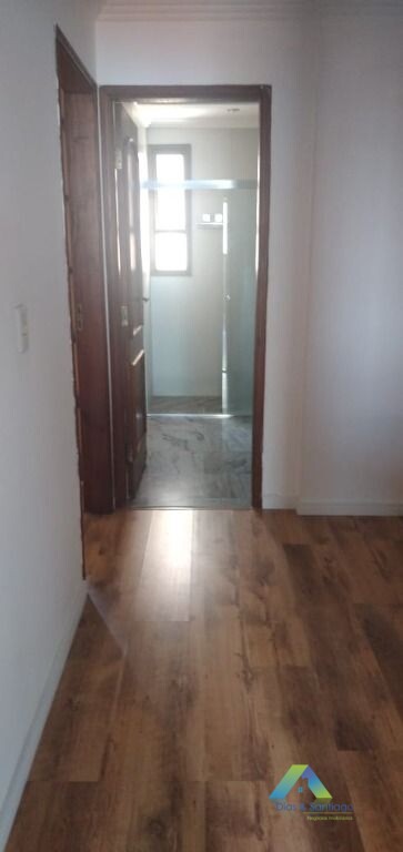 Apartamento à venda com 3 quartos, 137m² - Foto 7