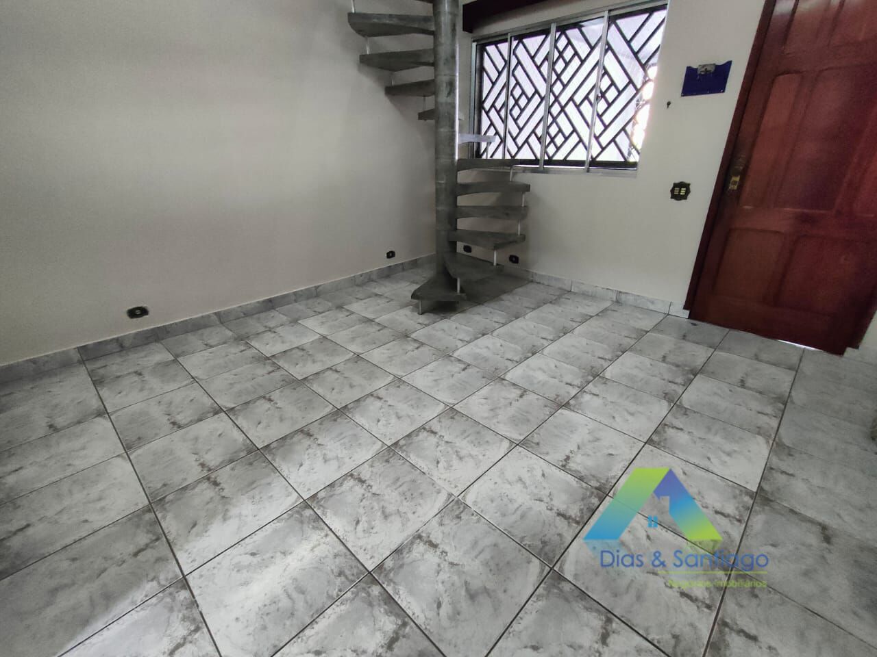 Sobrado à venda com 3 quartos, 132m² - Foto 2