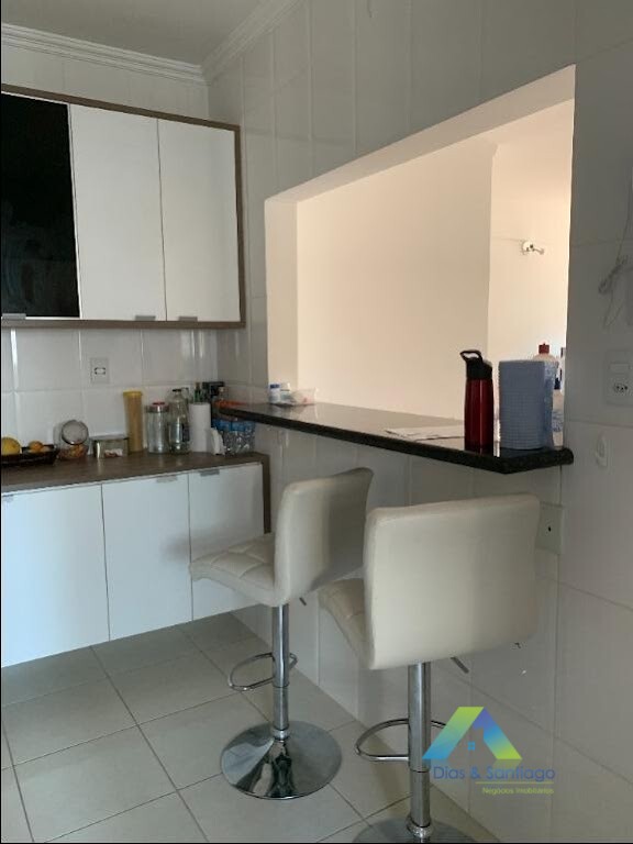 Apartamento à venda com 3 quartos, 100m² - Foto 4