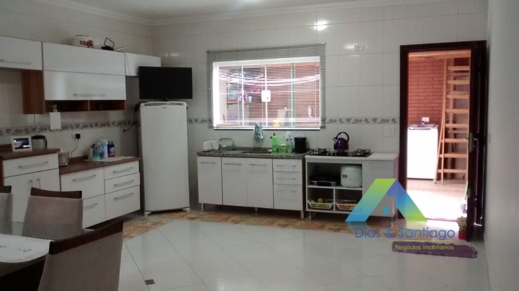 Sobrado à venda com 3 quartos, 196m² - Foto 5