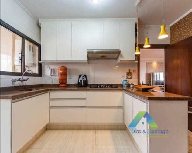 Apartamento à venda com 3 quartos, 127m² - Foto 4