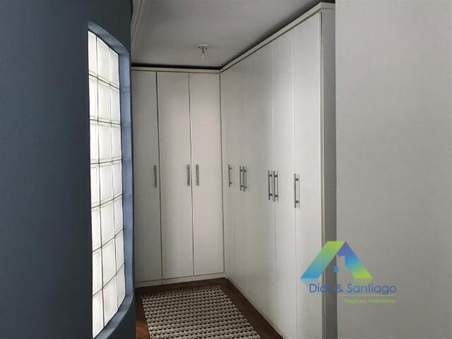 Apartamento à venda com 3 quartos, 200m² - Foto 4