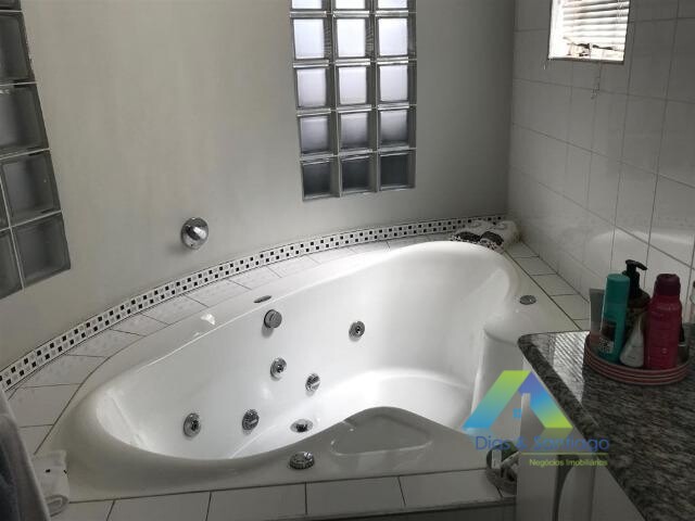 Apartamento à venda com 3 quartos, 200m² - Foto 12