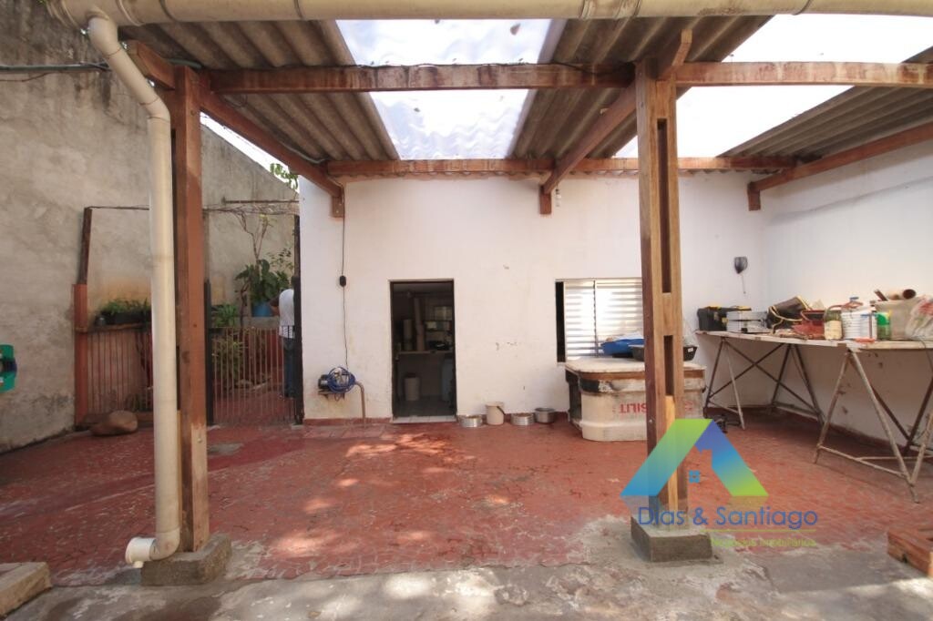 Casa à venda com 3 quartos, 179m² - Foto 14