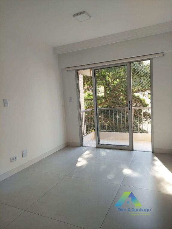 Apartamento à venda com 3 quartos, 76m² - Foto 1