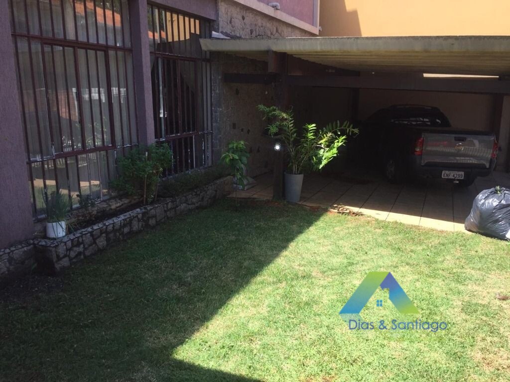 Sobrado à venda com 4 quartos, 280m² - Foto 1