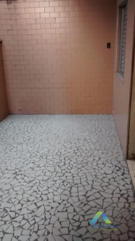 Sobrado à venda com 3 quartos, 115m² - Foto 2