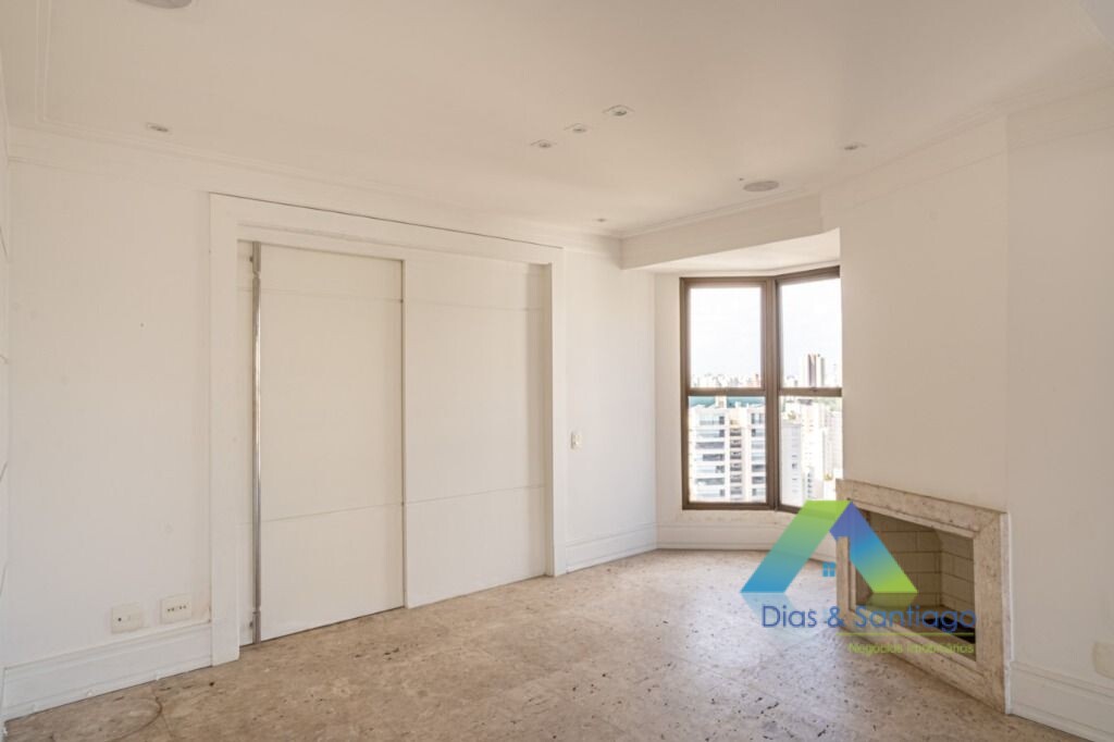 Apartamento para alugar com 4 quartos, 591m² - Foto 11