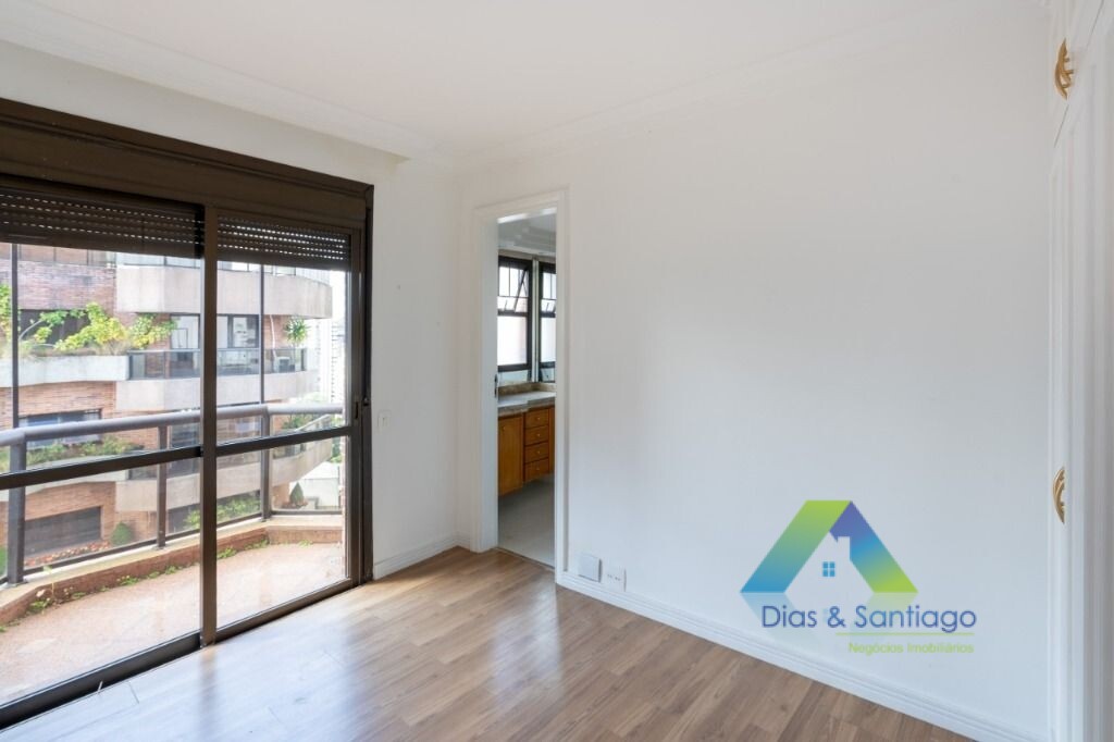 Apartamento para alugar com 4 quartos, 591m² - Foto 7