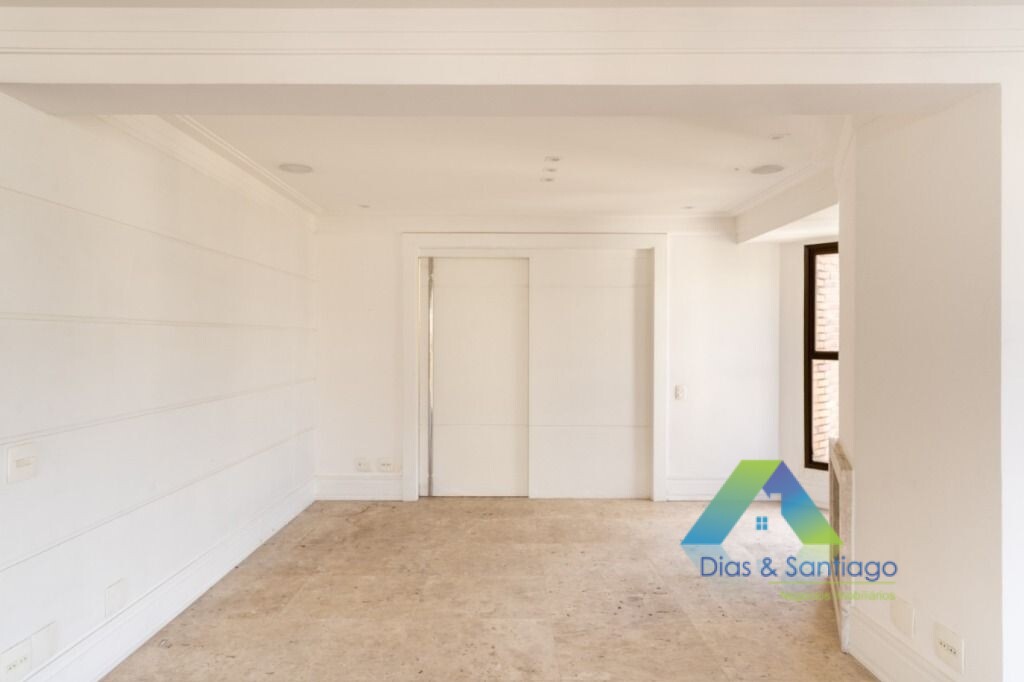 Apartamento para alugar com 4 quartos, 591m² - Foto 8