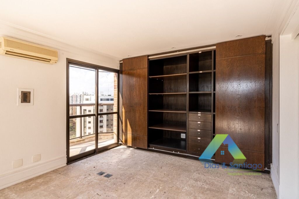 Apartamento para alugar com 4 quartos, 591m² - Foto 19