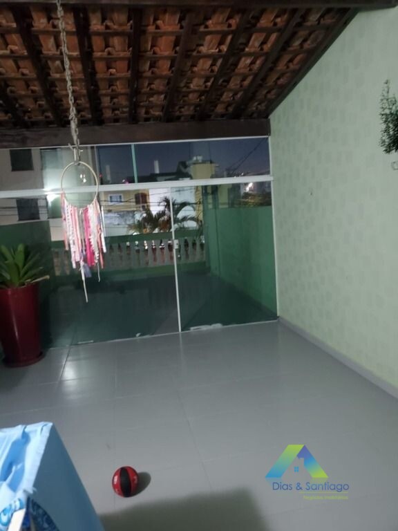 Sobrado à venda com 3 quartos, 200m² - Foto 7