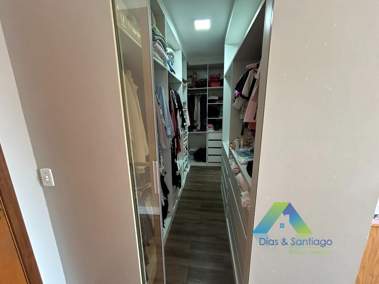 Casa, 3 quartos, 243 m² - Foto 8