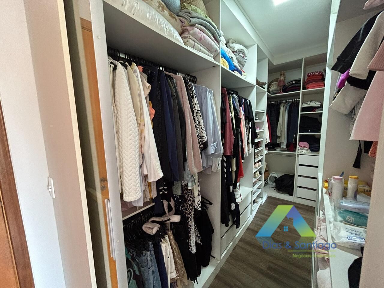 Casa, 3 quartos, 243 m² - Foto 30