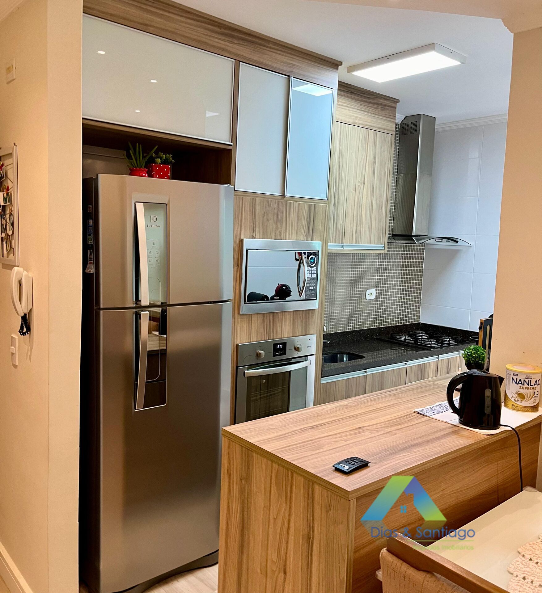 Apartamento à venda com 2 quartos, 56m² - Foto 1