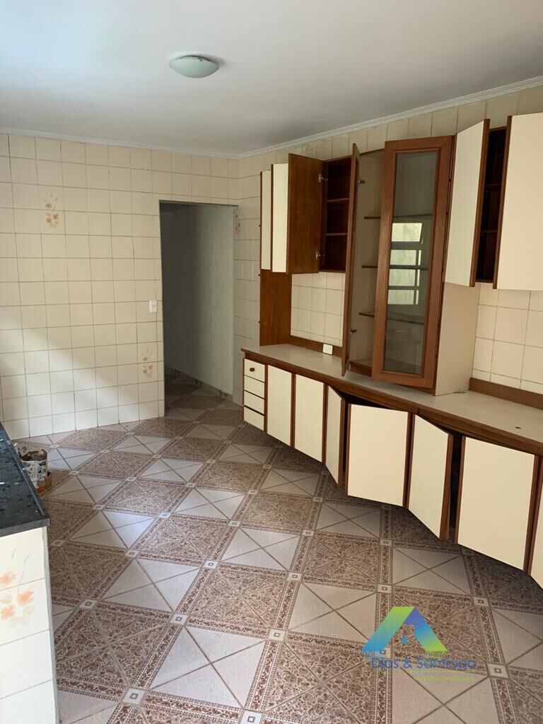 Sobrado à venda com 3 quartos, 162m² - Foto 2