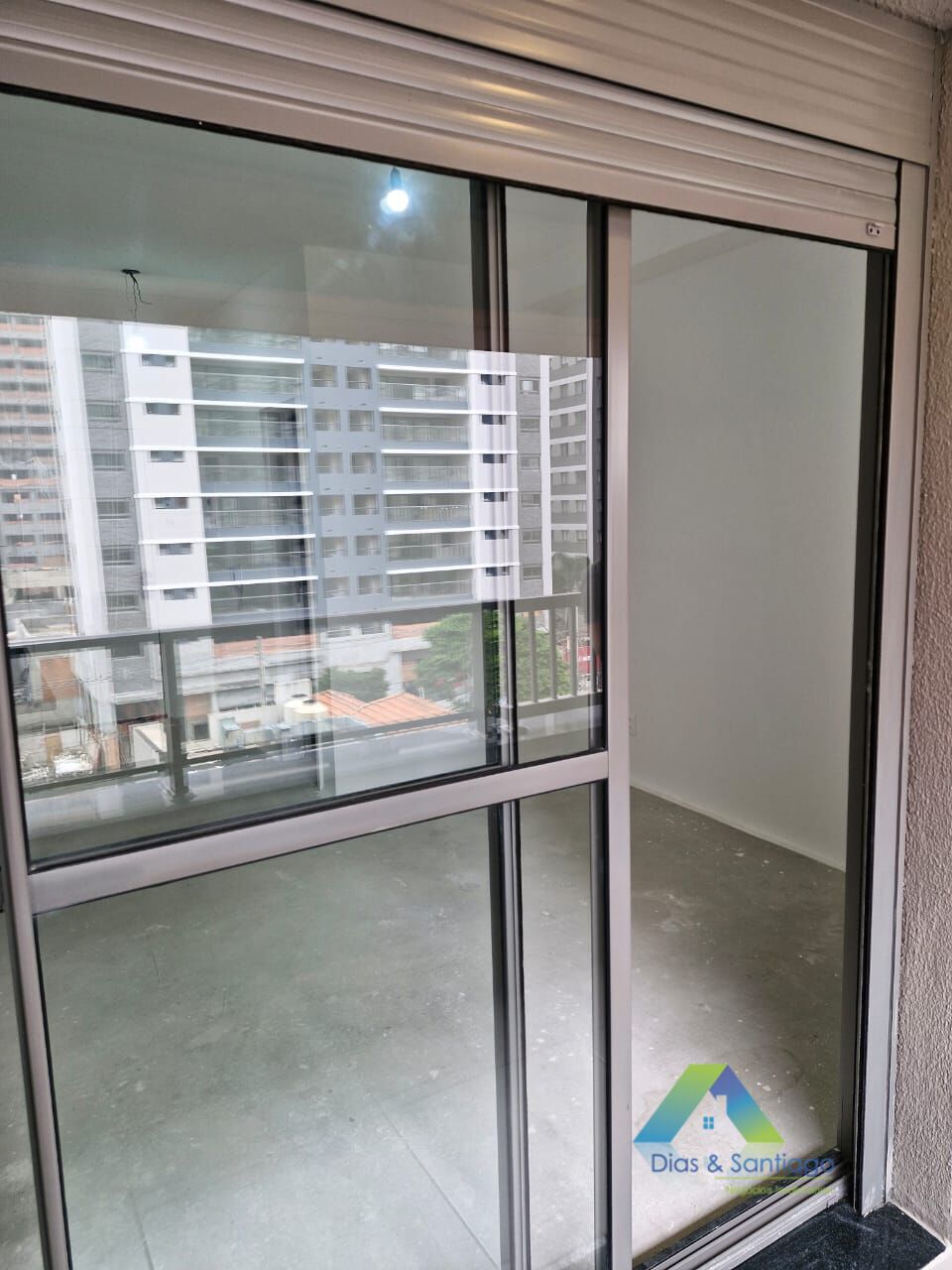 Apartamento à venda com 1 quarto, 27m² - Foto 1