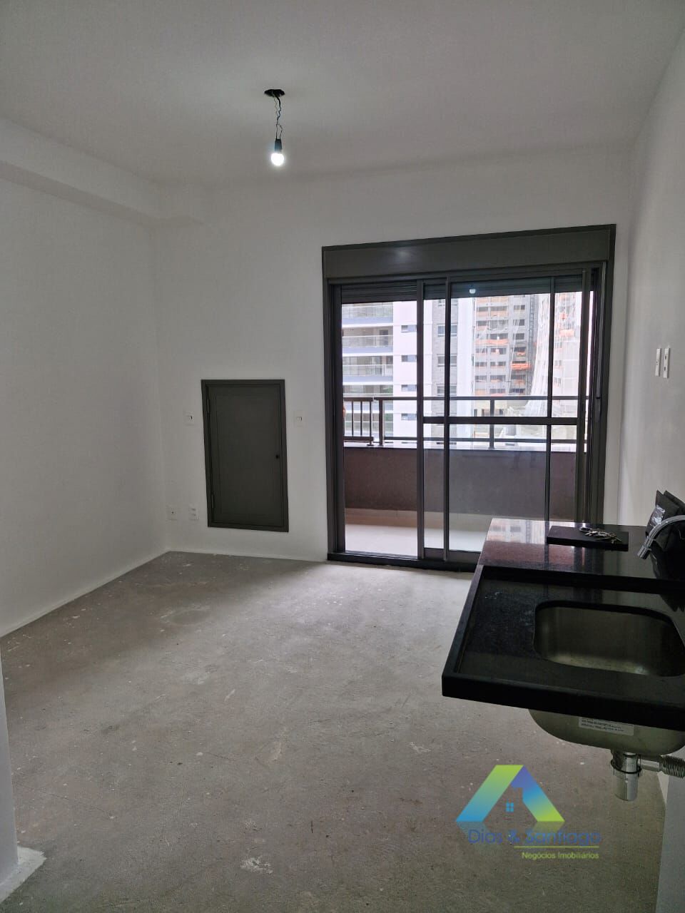 Apartamento à venda com 1 quarto, 27m² - Foto 2