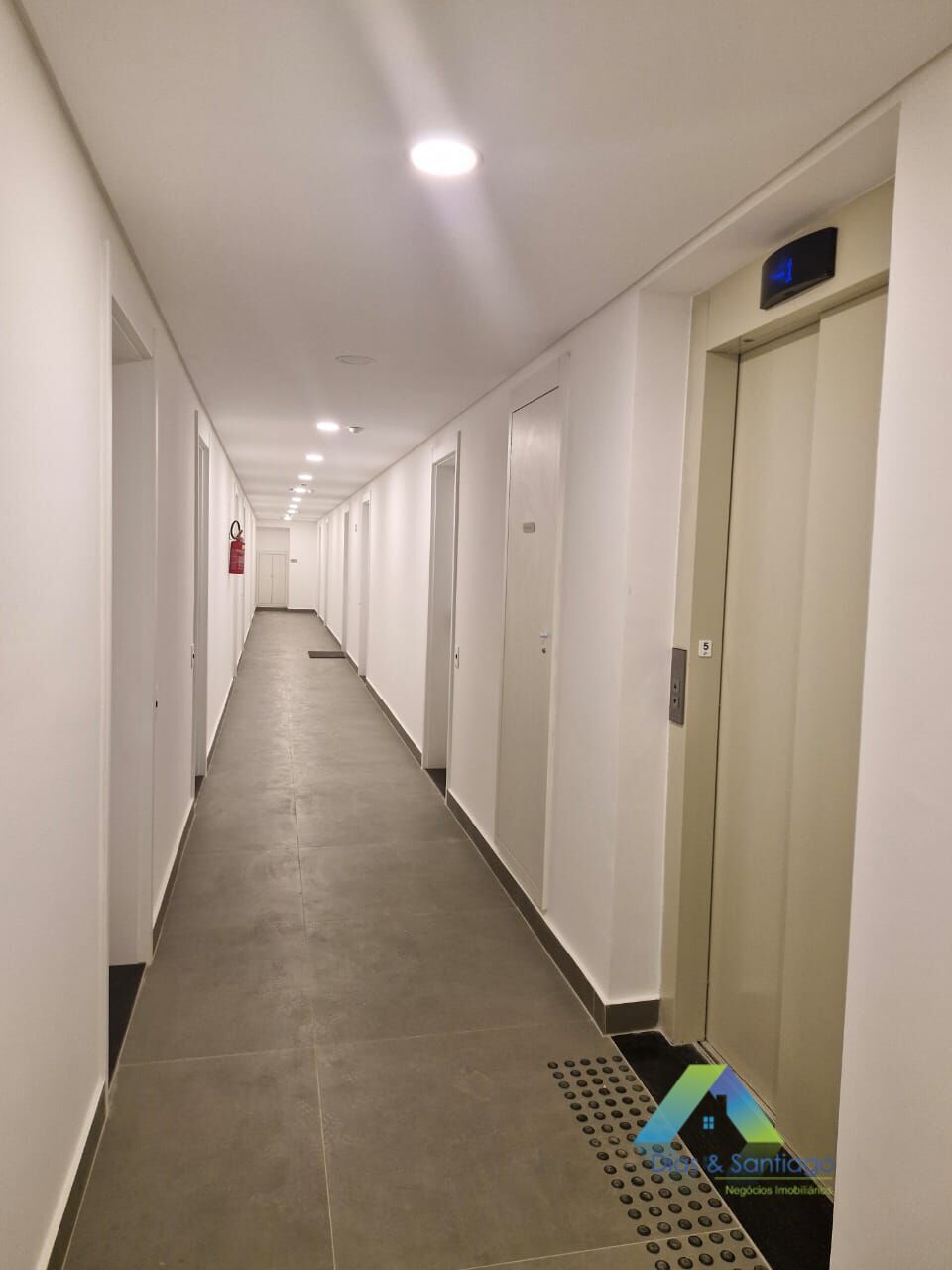 Apartamento à venda com 1 quarto, 27m² - Foto 7