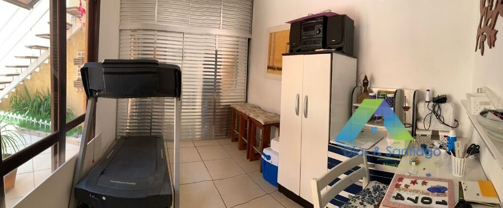 Sobrado à venda com 3 quartos, 200m² - Foto 11