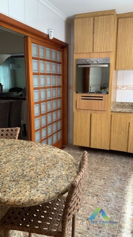 Sobrado à venda com 3 quartos, 200m² - Foto 5