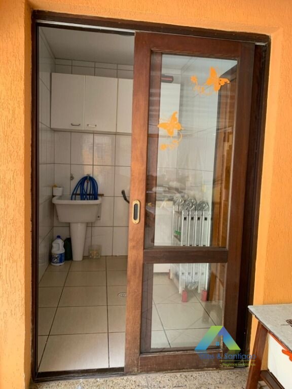 Sobrado à venda com 3 quartos, 200m² - Foto 32