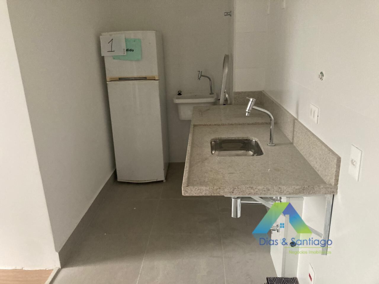 Apartamento para alugar com 2 quartos, 35m² - Foto 10