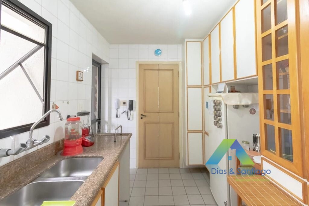 Apartamento à venda com 3 quartos, 100m² - Foto 8