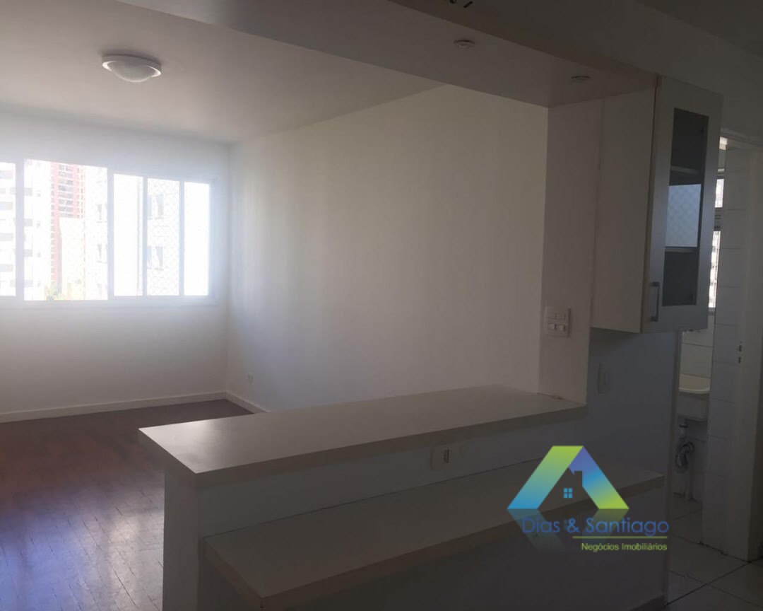 Apartamento à venda com 3 quartos, 130m² - Foto 2