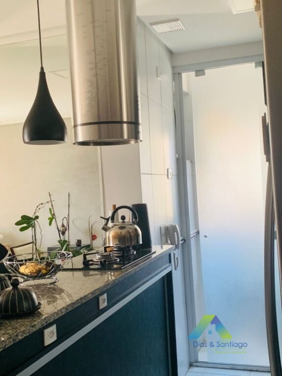 Apartamento à venda com 2 quartos, 58m² - Foto 3