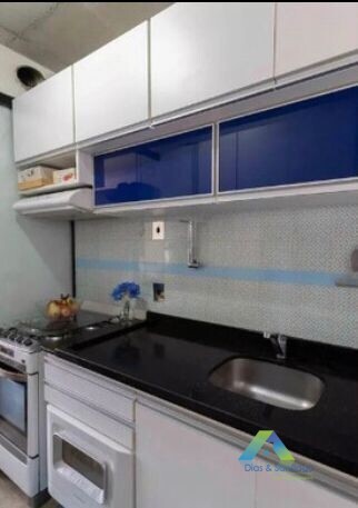 Apartamento à venda com 2 quartos, 74m² - Foto 4