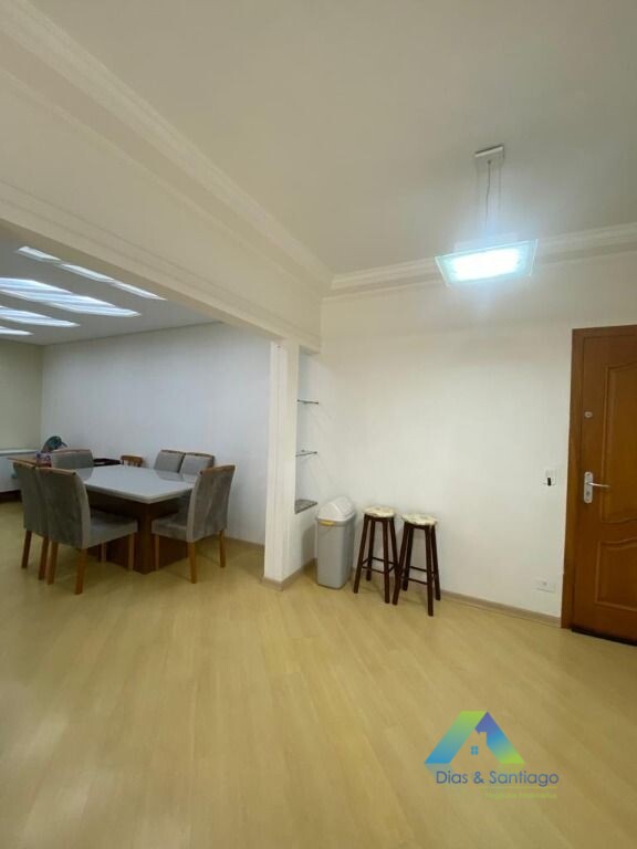 Apartamento à venda com 3 quartos, 120m² - Foto 9