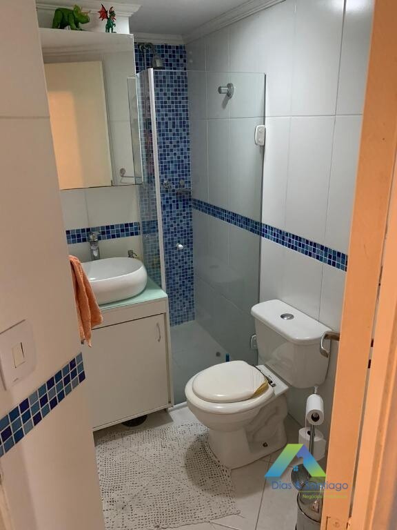 Apartamento à venda com 3 quartos, 70m² - Foto 4